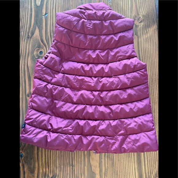 Gap Cold Control Vest  - Picture 3 of 10